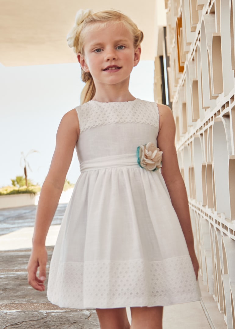 Φόρεμα γκιπούρ συνδυασμένο σε εκρού χρώμα mini κορίτσι Mayoral Mayoral offers